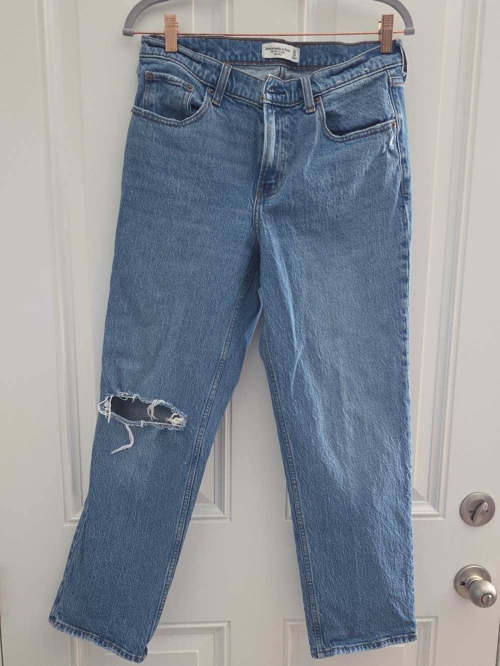Abercrombie & Fitch Mid Rise 90's Straight Jean